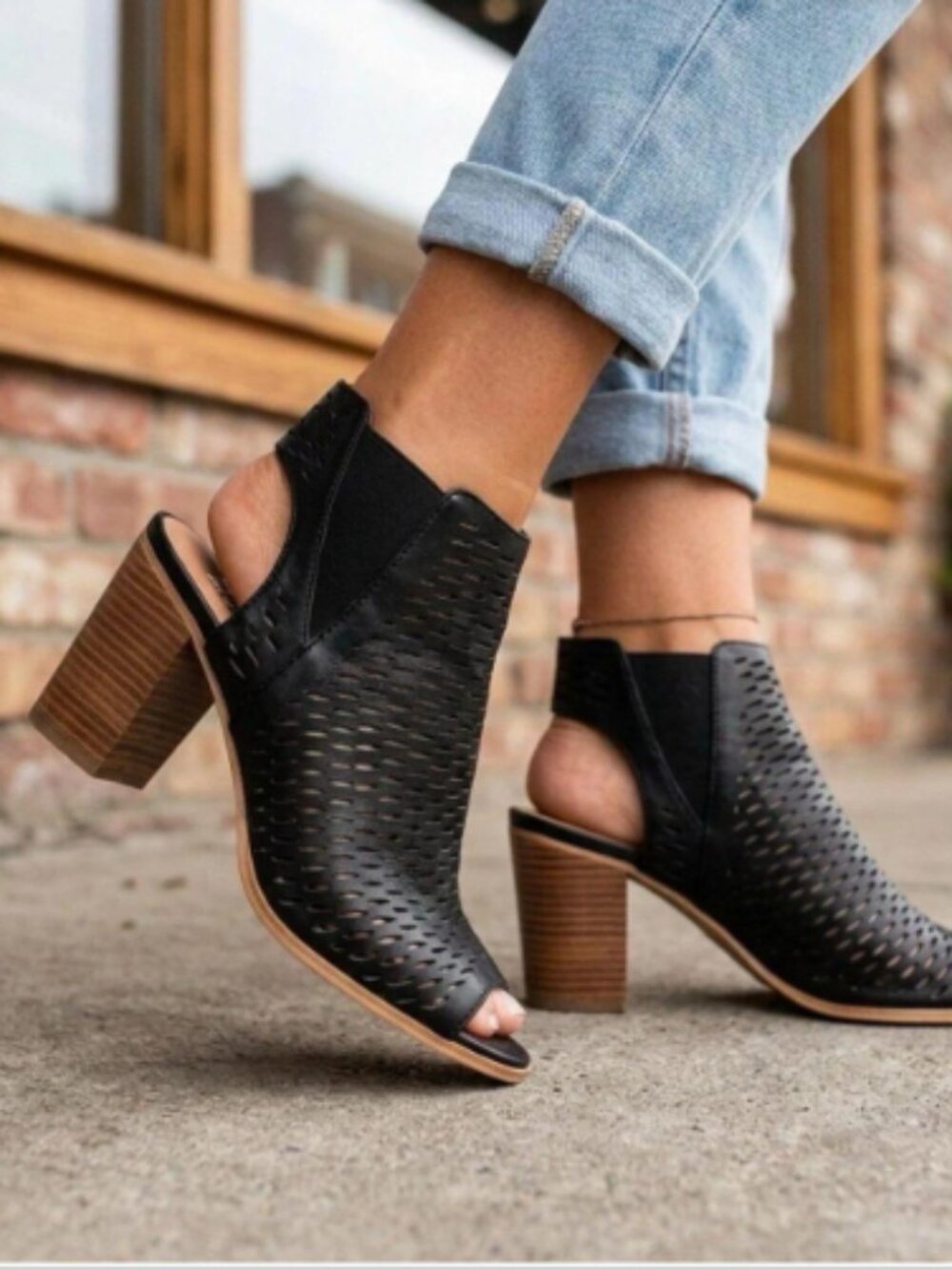 Steve Madden Nancii Ankle Bootie Perforated Leather Block Heels, Black - Size 7